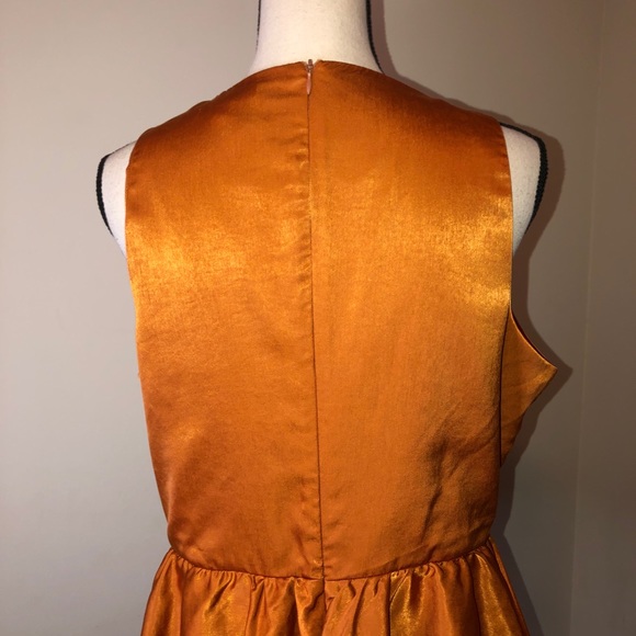 Q&A sleeveless top - Picture 7 of 8